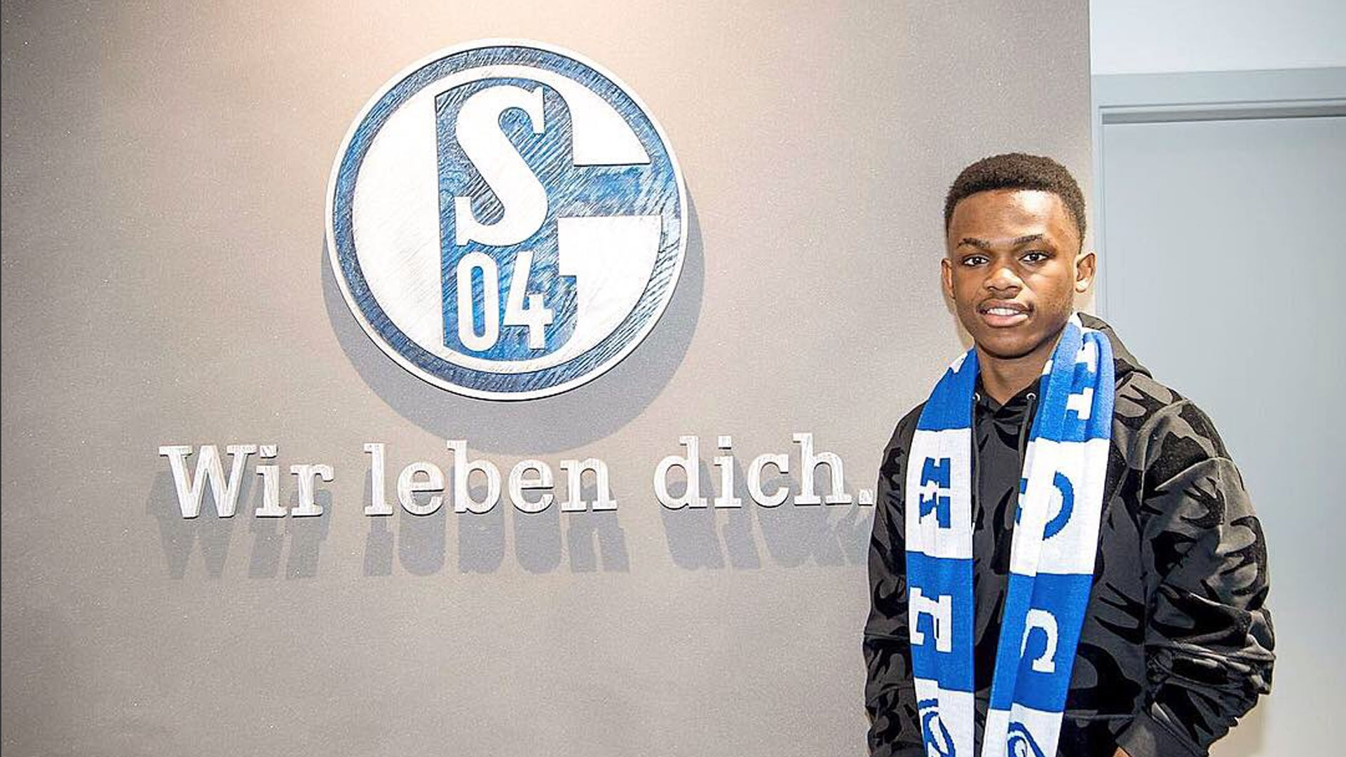 表现稳定 表现稳定